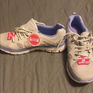 Skechers sport running memory foam 8.5 gray purple